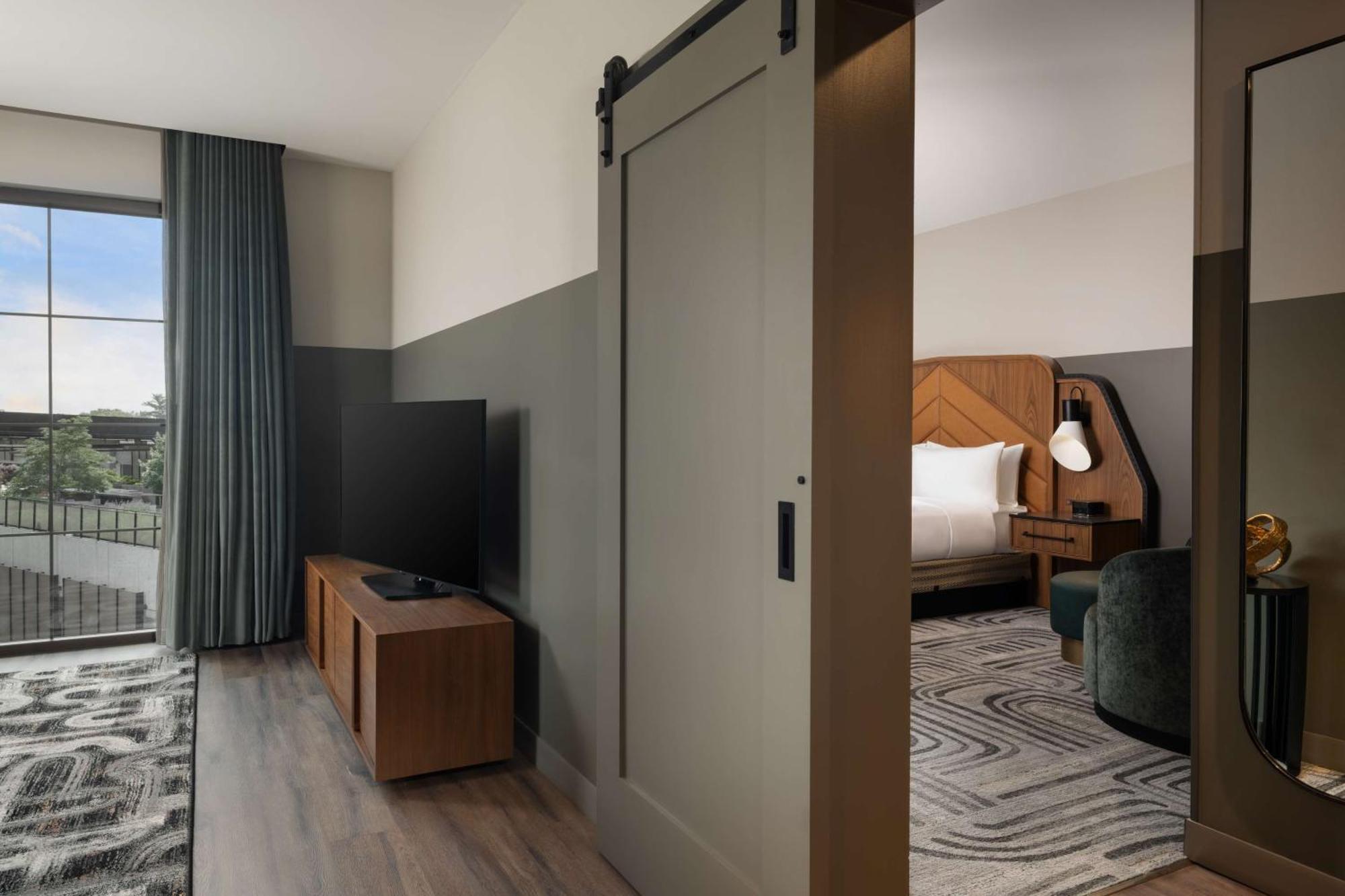 Hotel Nickel Plate Fishers, Tapestry Collection By Hilton Экстерьер фото